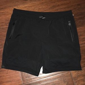 Hunter Black Shorts Size XL 16